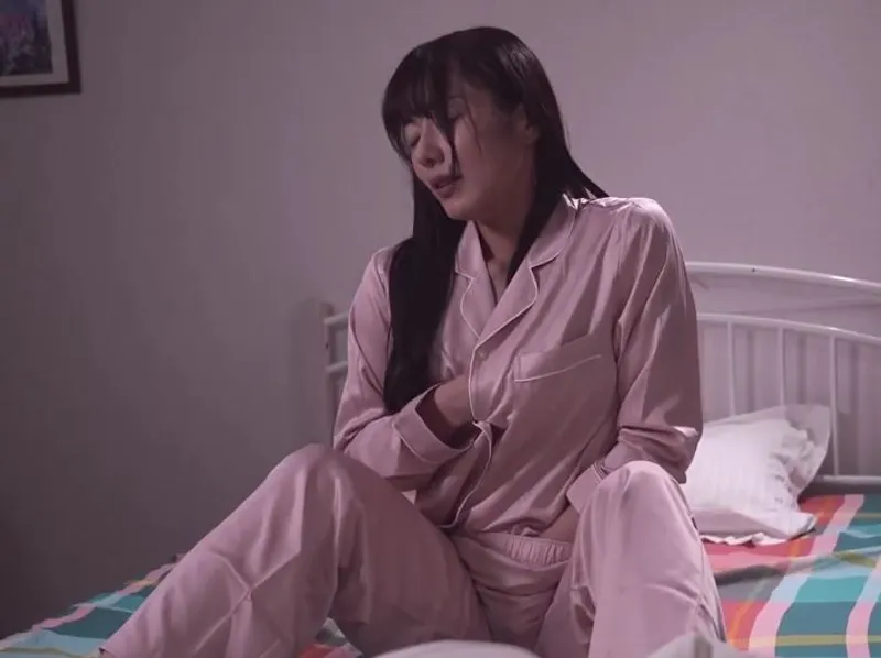 Tự sướng hàng đêm vì chồng yêu bỏ bê, vợ quyết định tìm đến ứng dụng hèn hò